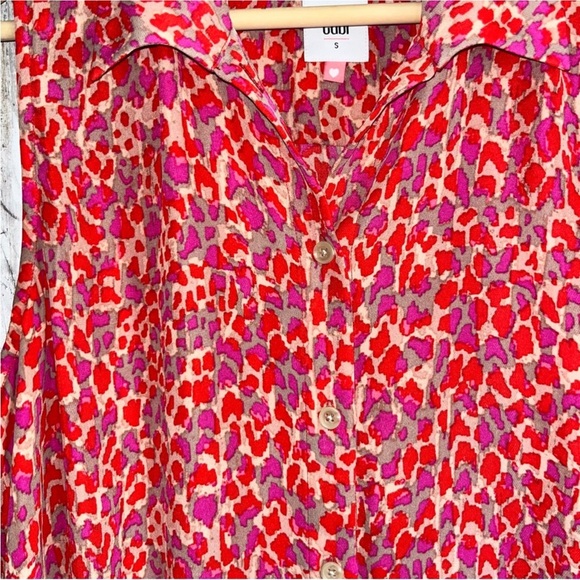 Cabi #3270 Heartbreaker Sleeveless Collared Abstract Animal Print Button Down - Picture 4 of 6